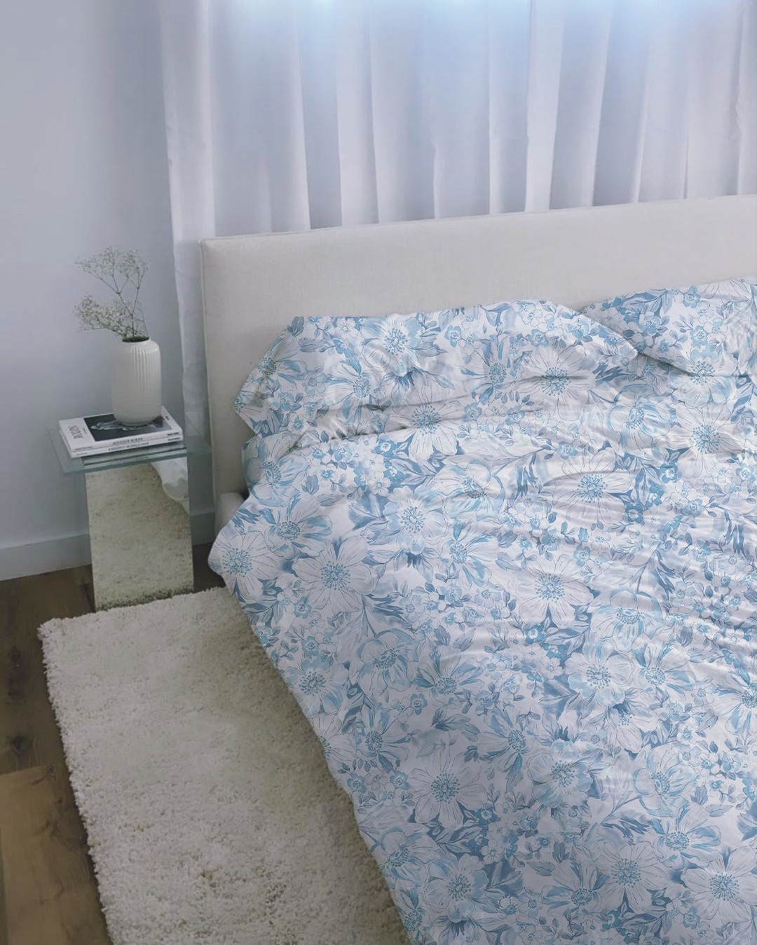 Giardino Blu Duvet Cover